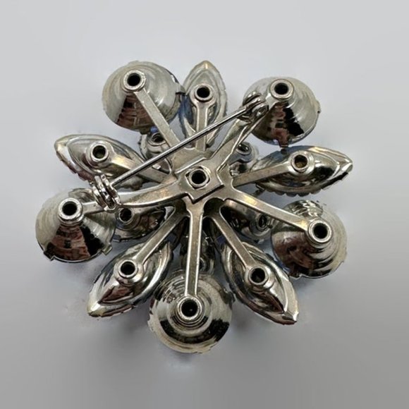 Rhinestone Brooch, Blue, Silver Metal, Riveted, 1950s, 1960s, Glass Rhinestone - Picture 3 of 3